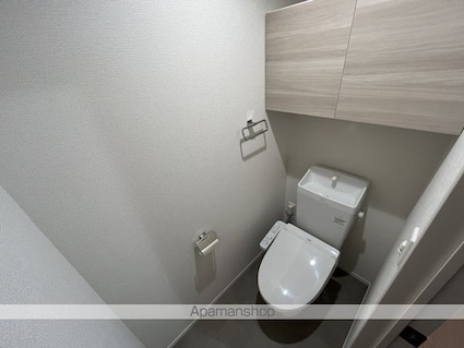 滋賀県草津市東矢倉３丁目[1LDK/42.79m2]のトイレ