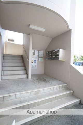 メディオ初生壱番館の玄関写真