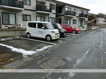 フォーブル加賀野[2K/35m2]の駐車場1