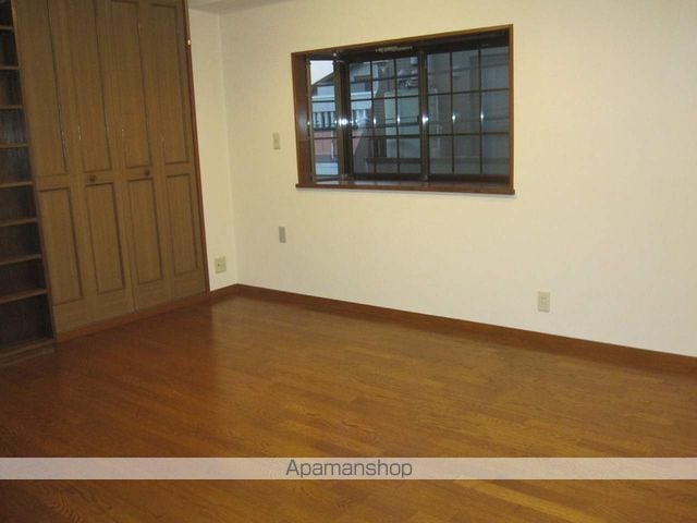 東京都立川市高松町３丁目[2LDK/101.5m2]の内装