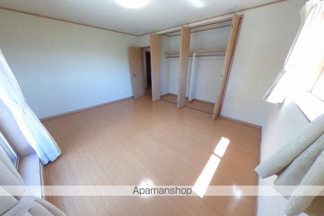 新潟市東区 2階建 築23年の内装写真