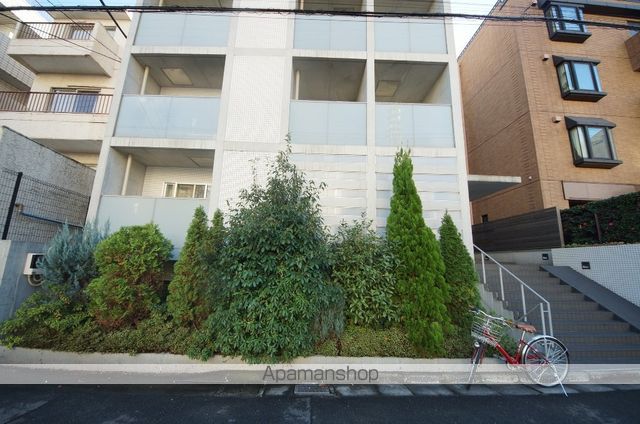 レジデンス四谷坂町の外観写真