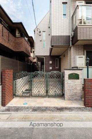 クイーンコート品川大井の外観写真