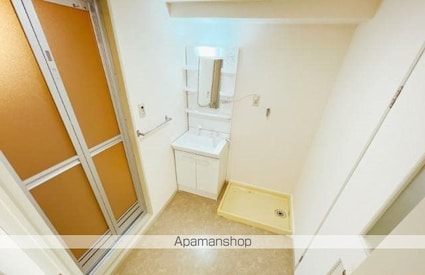 スカイビル萱町[2LDK/52.9m2]の洗面所