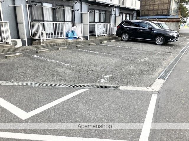ハッピー・ユー　Ａ棟[3DK/53.59m2]の駐車場