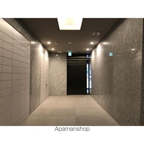ザ・パークハビオ日本橋馬喰町の玄関写真