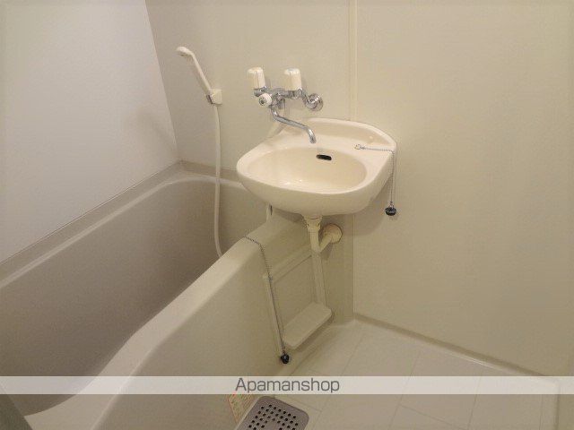 レオパレストルネードの内装写真