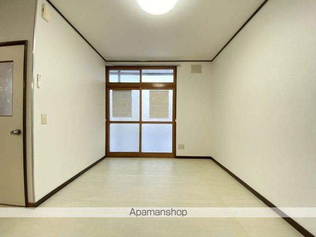 中央マンション1号棟の内装写真