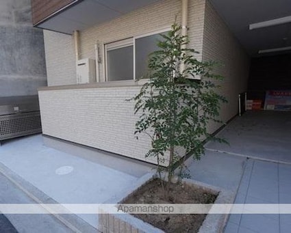 プレミール亀岡[1LDK/35.19m2]の共用部2