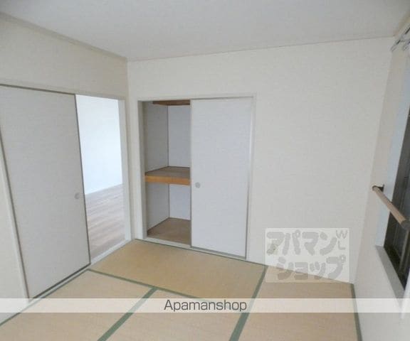 メイプル岩倉の内装写真