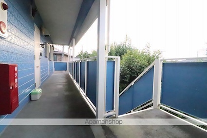 東京都福生市大字福生[2LDK/52.17m2]のエントランス1