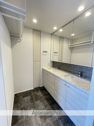 ザ・パークハビオＳＯＨＯ祐天寺[3LDK/67.89m2]の洗面所