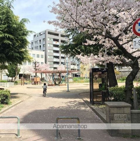 ADORERの周辺写真