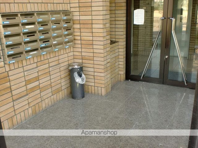 ソファイン深井の玄関写真