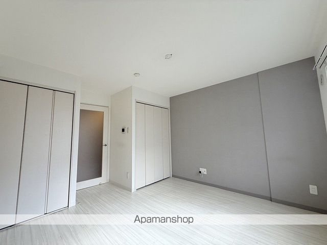 FLOS PROVAの内装写真