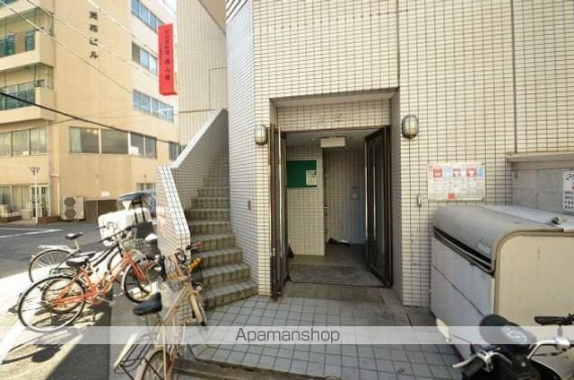 Mビルの玄関写真