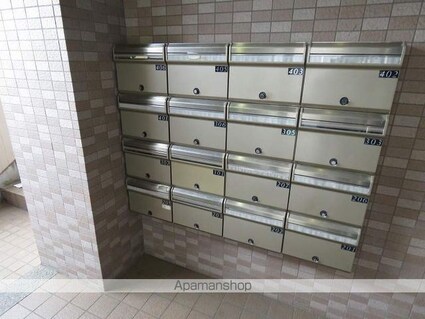 パインツリーコート[3DK/64.81m2]のエントランス2