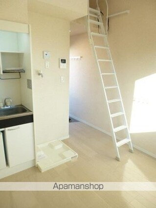 メゾンパル鶴見市場[1R/11.08m2]のリビング・居間