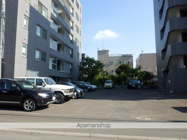 サムティ学園前の外観写真