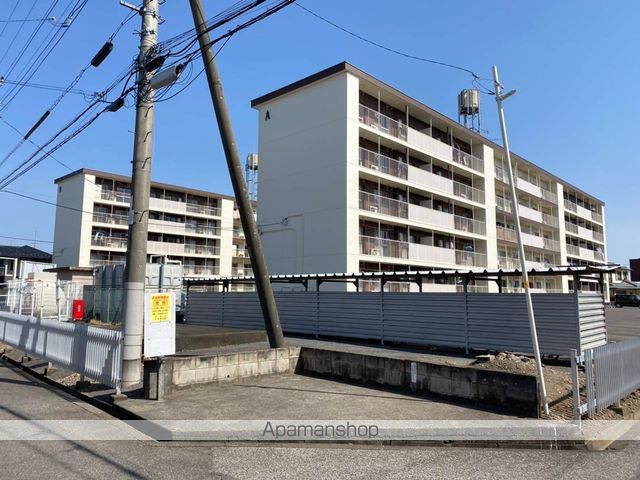 ドムス東長岡B棟の外観写真