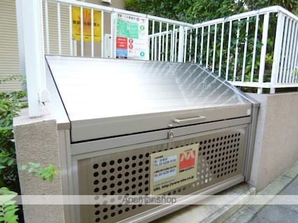 カーサ碑文谷[1K/23.18m2]の共用部2