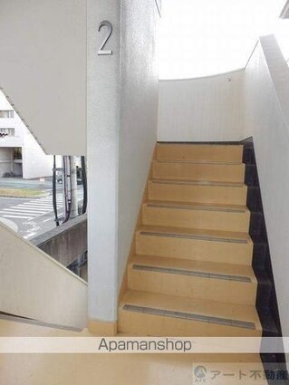 ロイヤルハイツ平和通[1K/32.9m2]の共用部1