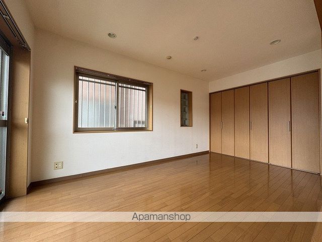 ブルーミングIIの内装写真