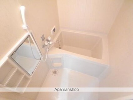 緑山ハイツＡ[3DK/52.39m2]のバス