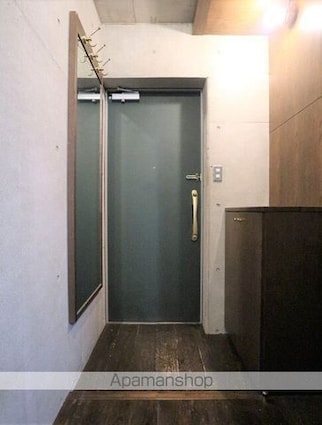 桜館[1R/23.4m2]の玄関