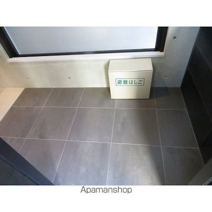 ＫＯＳＴＩＣ　ＭＩＮＯＷＡ[1R/18.41m2]の玄関