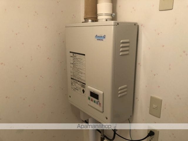 PLUS ONEの内装写真