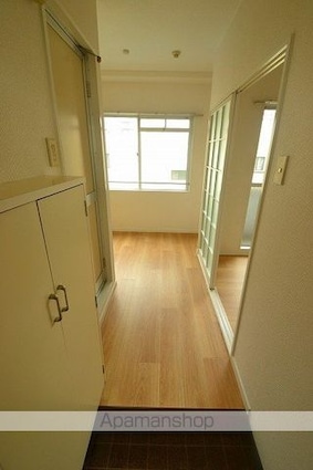 広島県広島市中区十日市町２丁目[1K/17.98m2]の玄関