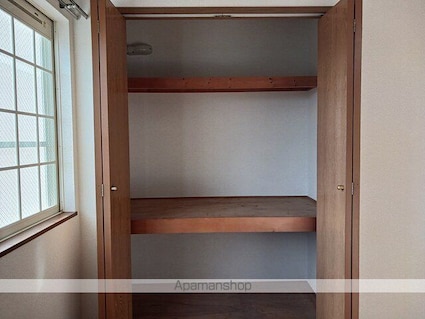 ノースショア[2LDK/59.77m2]の収納