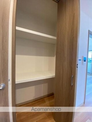 イーストレガシーレジデンス[1LDK/42.12m2]の収納