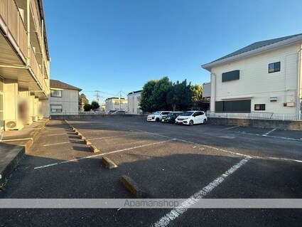 レオパレスＹＡＮＡＧＩＤＡ[1K/23.18m2]の駐車場2