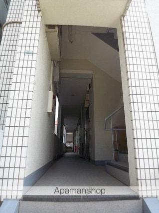 東京都世田谷区松原５丁目[1DK/29.75m2]のエントランス