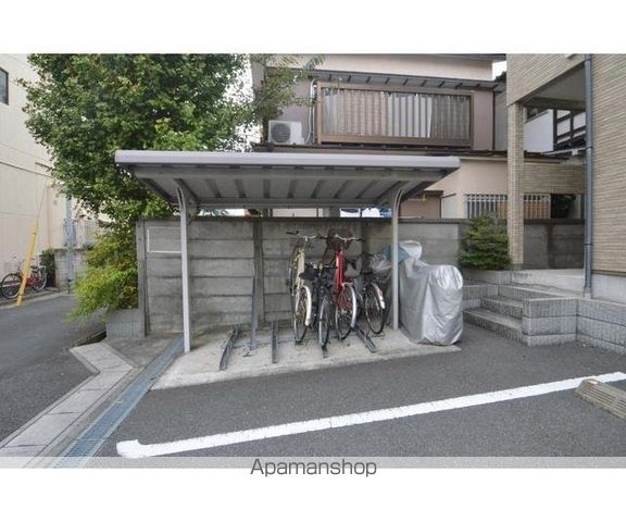 リヴェール市川C棟の玄関写真
