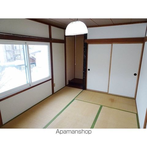 北見市 2階建 築45年の内装写真