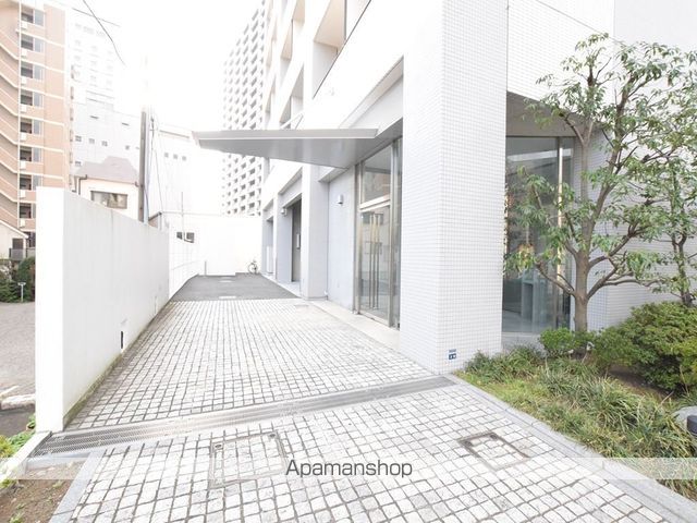 アーデン町田の玄関写真