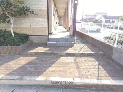レオパレスコーポ弥生[1K/31.05m2]のエントランス