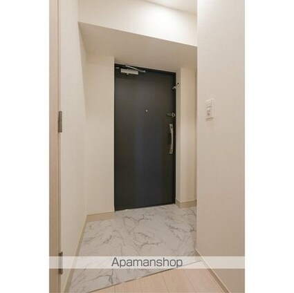 コンフォリア・リヴ豊洲キャナル[1LDK/34.92m2]の玄関