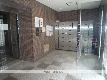 サンシャイン[1R/25.07m2]のエントランス