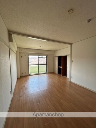 ヴィラ富貴Ⅱ[1LDK/40m2]のリビング・居間