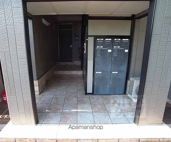 プレミエールウエシマの玄関写真