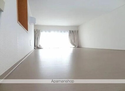 レオパレスパイナス松福[1K/20.28m2]の内装2