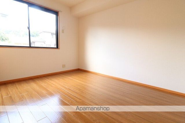 ヴェルドミールKの内装写真