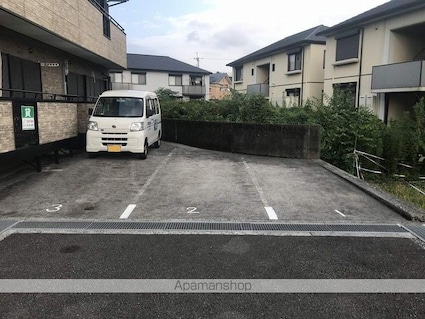 メゾンＴＡＫＥ[2K/37.5m2]の駐車場