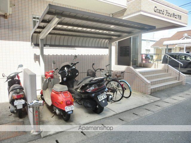 グランフィーネ新土河原の玄関写真