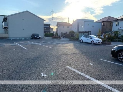 滋賀県彦根市松原町[2LDK/51.15m2]の駐車場2