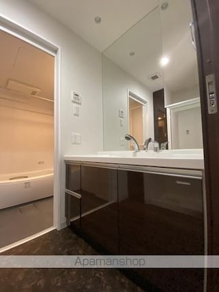 ロイヤルガーデン県庁前第２[3LDK/73.25m2]の洗面所